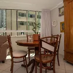 Apto Amplo a 100 mts da Praia na Rua 3700 P1397